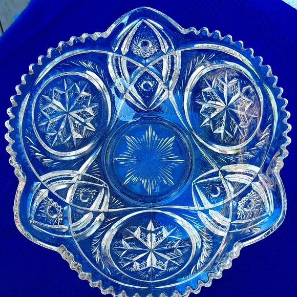 Pressed Glass sawtooth dish centerpiece Stunning piece of art EAPG MCM - Picture 4 of 17